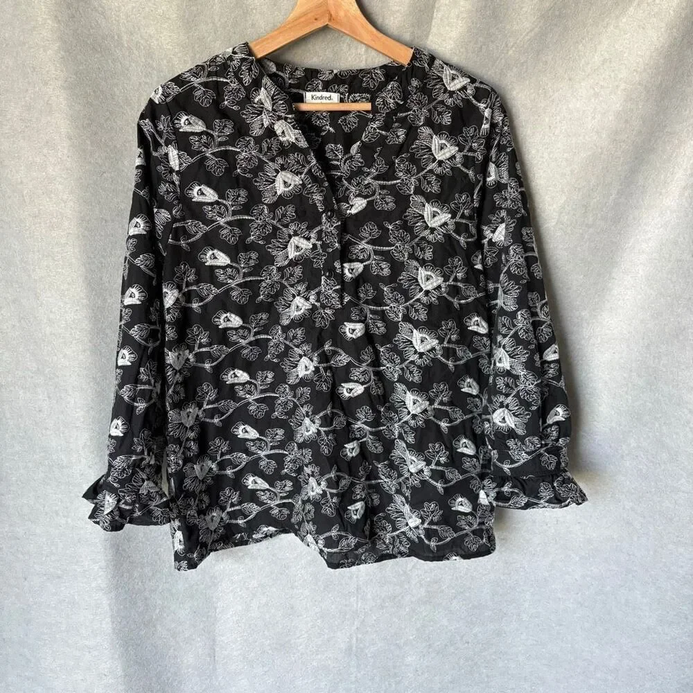 Anthropologie Kindred Cotton Embroidered Floral Henley Popover Size L Top Boho